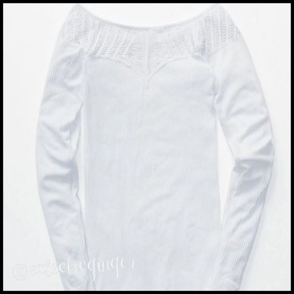 FP optic WHITE cut out neck long sleeve top M/L - Picture 7 of 8